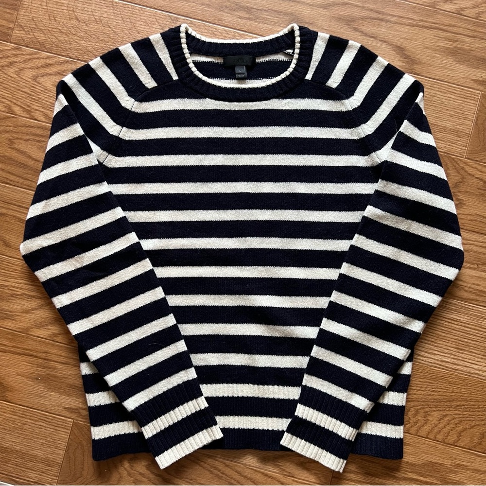 J Crew Navy / White stripe wool sweater size L